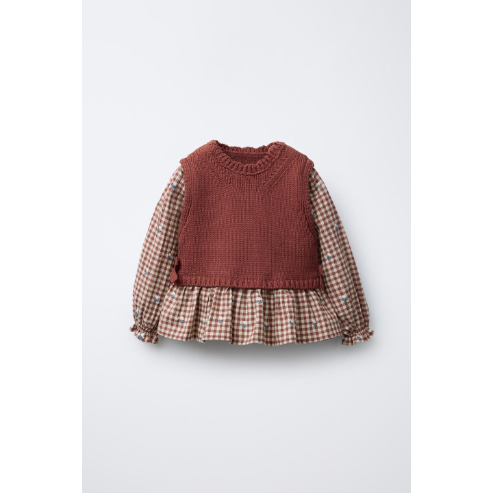 ТРИКОТАЖНЫЙ ЖИЛЕТ С ВЫШИТОЙ РУБАШКОЙ