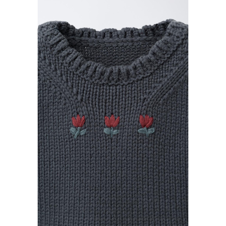 ПЛАТЬЕ В КЛЕТКУ С КОМБИНИРОВАННЫМ ТРИКОТАЖНЫМ ЖИЛЕТОМ