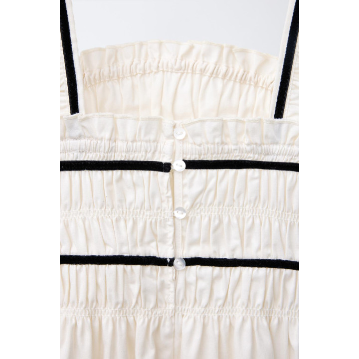 ПЛАТЬЕ С БАНТАМИ И КОНТРАСТНОЙ ОТДЕЛКОЙ