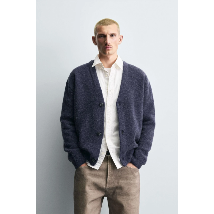 КАРДИГАН ИЗ РЕЛЬЕФНОГО ТРИКОТАЖА