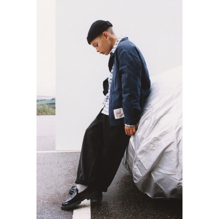 СТЕГАНАЯ КУРТКА-РУБАШКА С НАШИВКОЙ