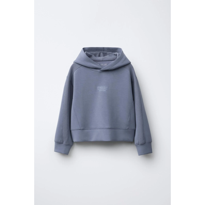 ТОЛСТОВКА С КАПЮШОНОМ И НАДПИСЬЮ ИЗ МОДАЛА