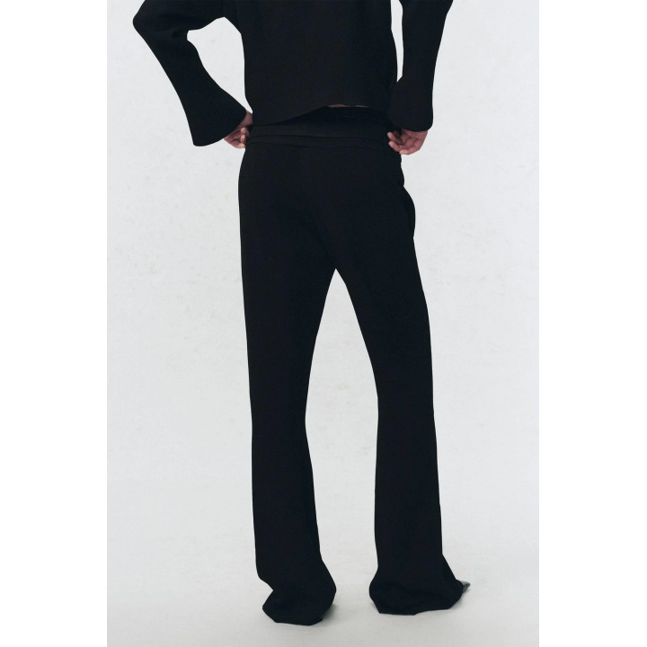 ТОЛСТОВКА С КАПЮШОНОМ И НАДПИСЬЮ ИЗ МОДАЛА