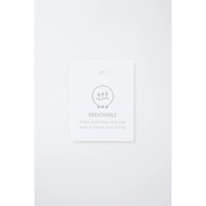 СВОБОДНАЯ ФУТБОЛКА С НАДПИСЬЮ