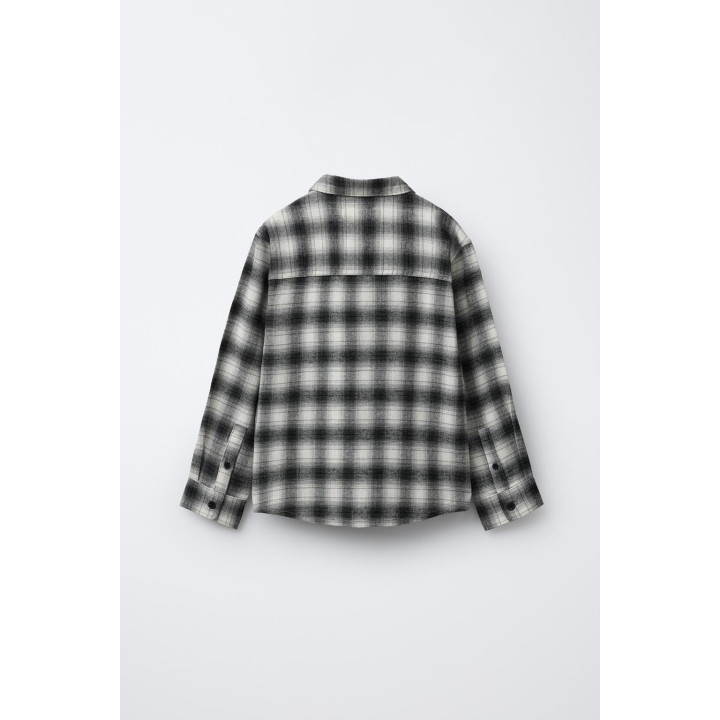 Рубашка в клетку с вышитым текстом