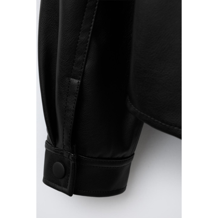 КУРТКА-РУБАШКА ИЗ ИСКУССТВЕННОЙ КОЖИ С КАРМАНАМИ