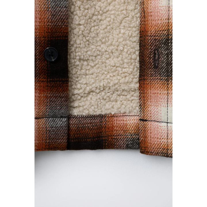 КУРТКА-РУБАШКА В КЛЕТКУ С ПОДКЛАДКОЙ ИЗ ИСКУССТВЕННОЙ ОВЧИНЫ