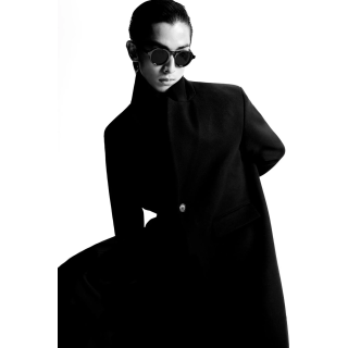 СОЛНЦЕЗАЩИТНЫЕ ОЧКИ В ПРЯМОУГОЛЬНОЙ ОПРАВЕ