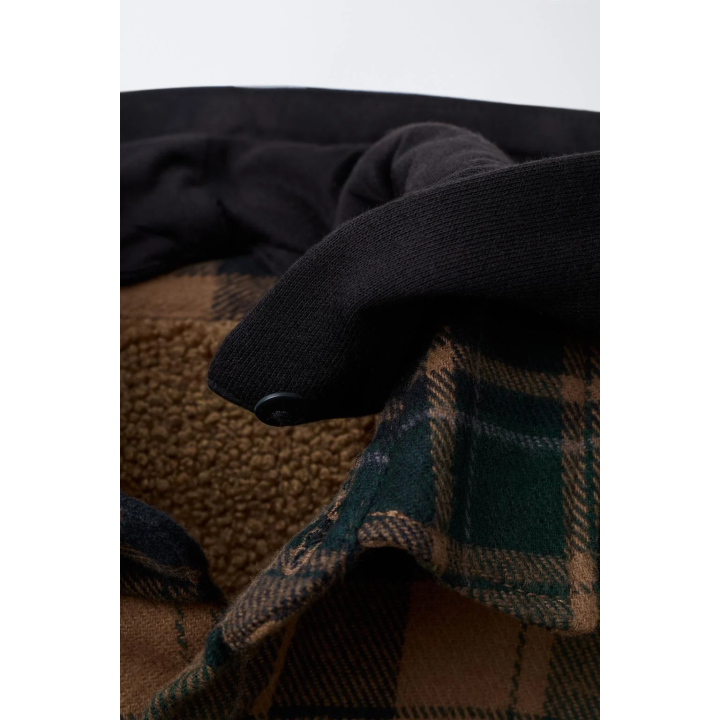 КУРТКА-РУБАШКА В КЛЕТКУ ИЗ ОВЧИНЫ СО СЪЕМНЫМ КАПЮШОНОМ