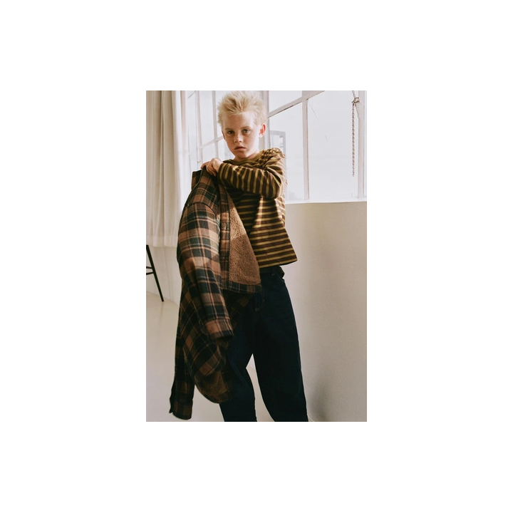 КУРТКА-РУБАШКА В КЛЕТКУ ИЗ ОВЧИНЫ СО СЪЕМНЫМ КАПЮШОНОМ