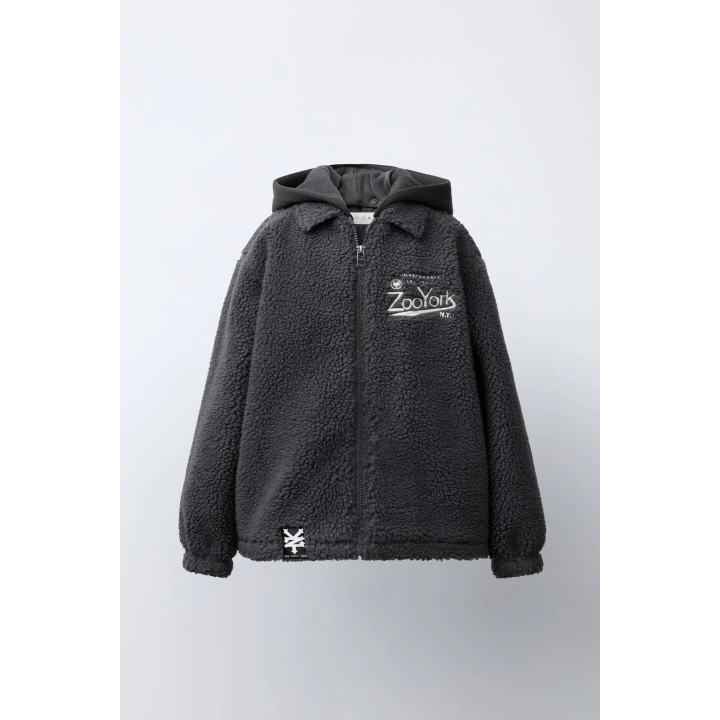 FAUX SHEARLING OVERSHIRT WITH REMOVABLE HOOD AND EMBROIDERED ZOO YORK® X ZARA DETAIL