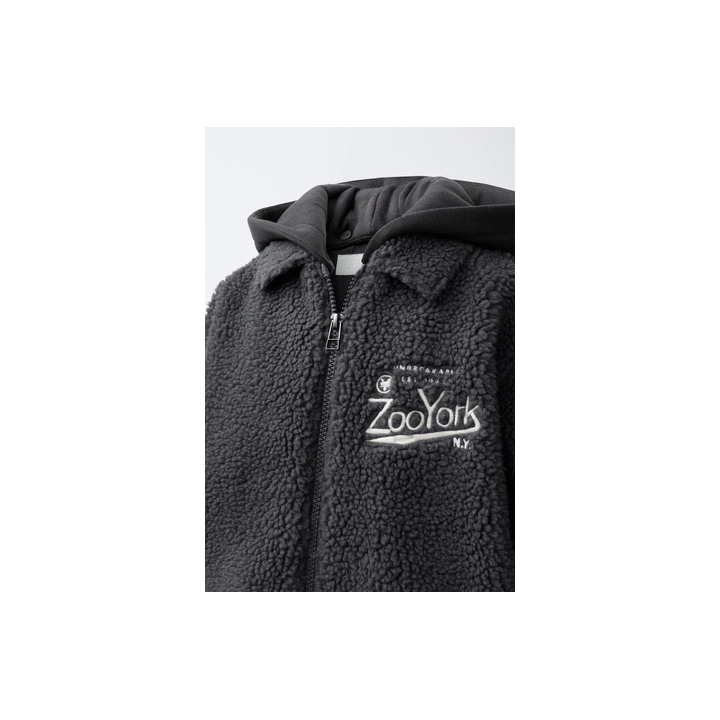 FAUX SHEARLING OVERSHIRT WITH REMOVABLE HOOD AND EMBROIDERED ZOO YORK® X ZARA DETAIL