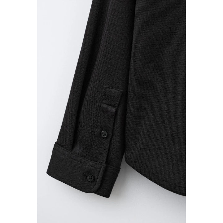 КУРТКА-РУБАШКА КОМФОРТНОЙ ПОСАДКИ С КАРМАНАМИ