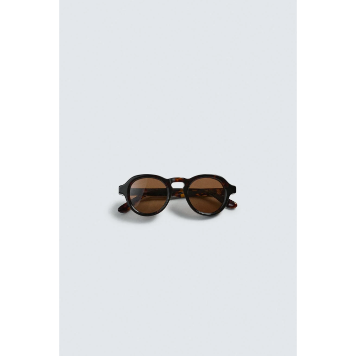 СОЛНЦЕЗАЩИТНЫЕ ОЧКИ В ПРЯМОУГОЛЬНОЙ ОПРАВЕ