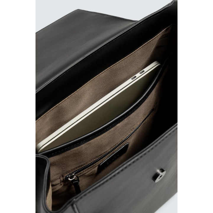 РЮКЗАК С КЛАПАНОМ