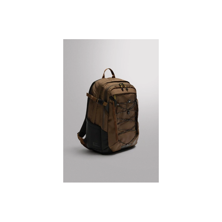 СПОРТИВНЫЙ РЮКЗАК ИЗ ВЫСОКОТЕХНОЛОГИЧНОЙ ТКАНИ