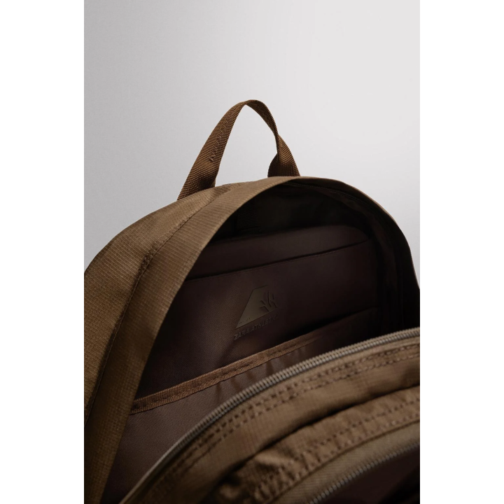 СПОРТИВНЫЙ РЮКЗАК ИЗ ВЫСОКОТЕХНОЛОГИЧНОЙ ТКАНИ