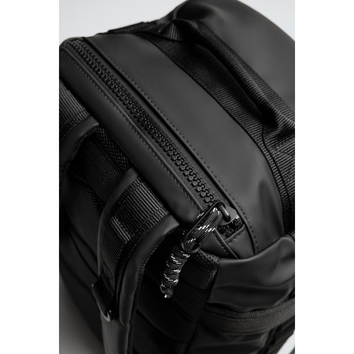 Технический путешественный рюкзак