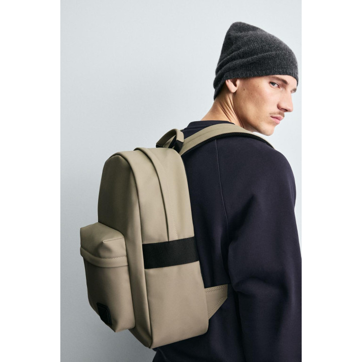 ПРОРЕЗИНЕННЫЙ РЮКЗАК