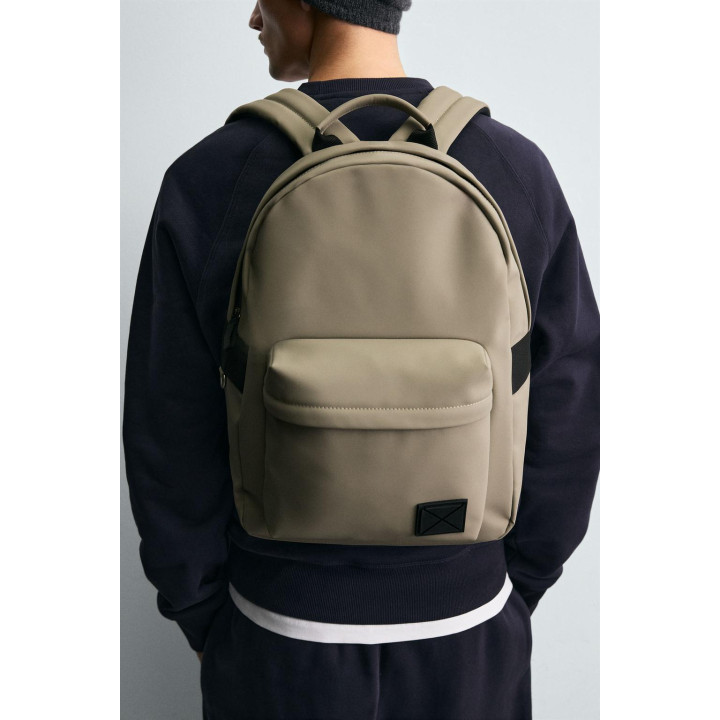 ПРОРЕЗИНЕННЫЙ РЮКЗАК