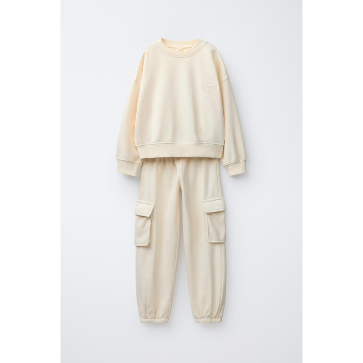 КОМПЛЕКТ ИЗ ТОЛСТОВКИ И БРЮК-ДЖОГГЕРОВ КАРГО С НАШИВКОЙ