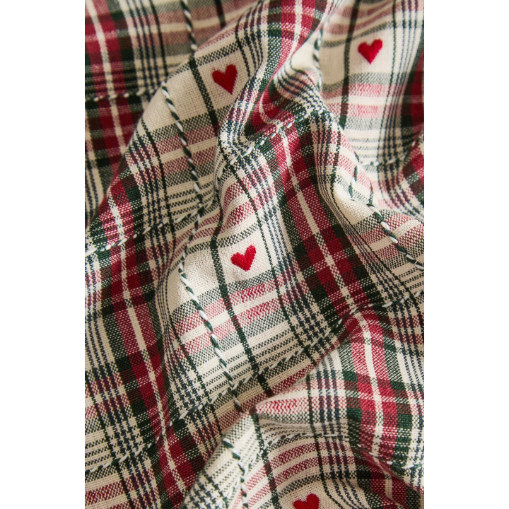 Ризинка для стола с сердцем рождество из окрашенной нити