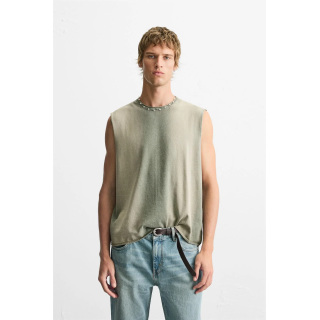 ТРИКОТАЖНАЯ МАЙКА С ЭФФЕКТОМ ПОТЕРТОСТИ