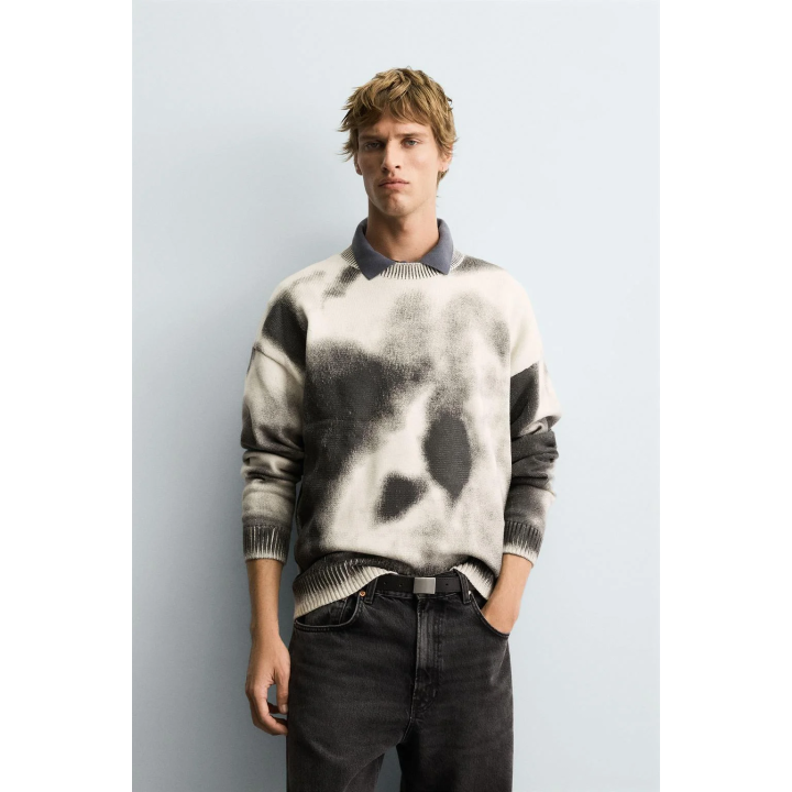 Свитер с абстрактным принтом в стиле washed