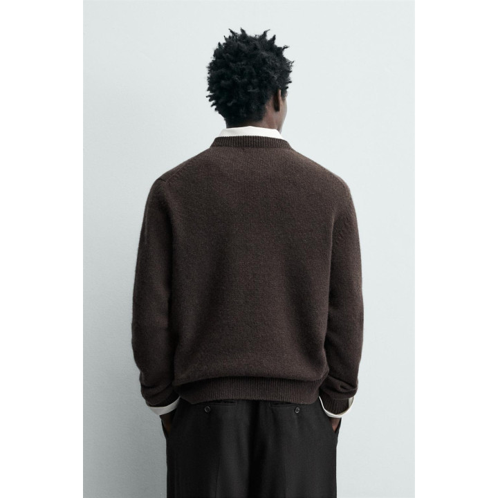 СВИТЕР ИЗ 100% ШЕРСТИ С V-ОБРАЗНЫМ ВЫРЕЗОМ — LIMITED EDITION