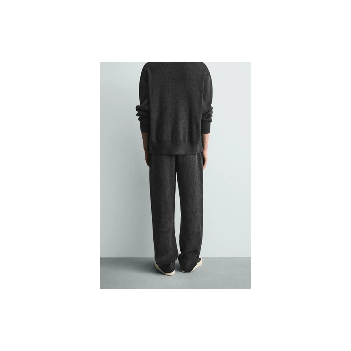 БРЮКИ ИЗ РЕЛЬЕФНОГО ТРИКОТАЖА