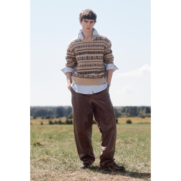 Свитер limited edition с геометрическим жаккардовым узором