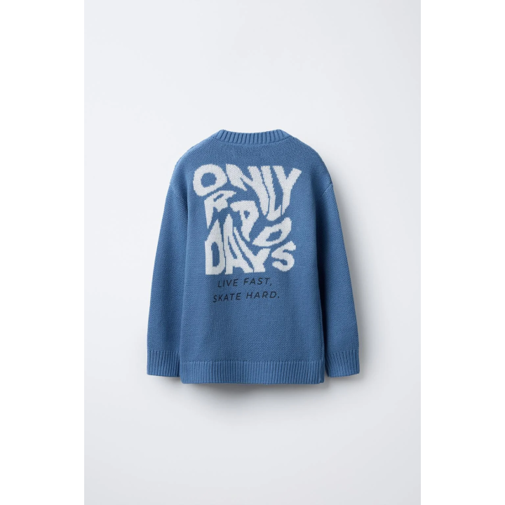 ТРИКОТАЖНЫЙ ДЖЕМПЕР С ТЕКСТОМ