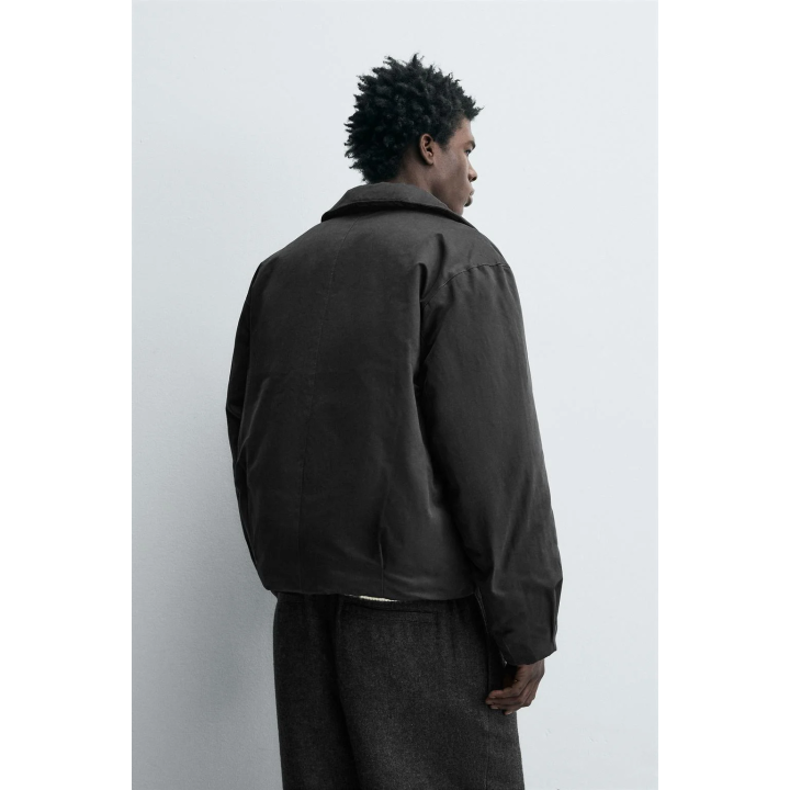 УКОРОЧЕННАЯ СТЕГАНАЯ КУРТКА