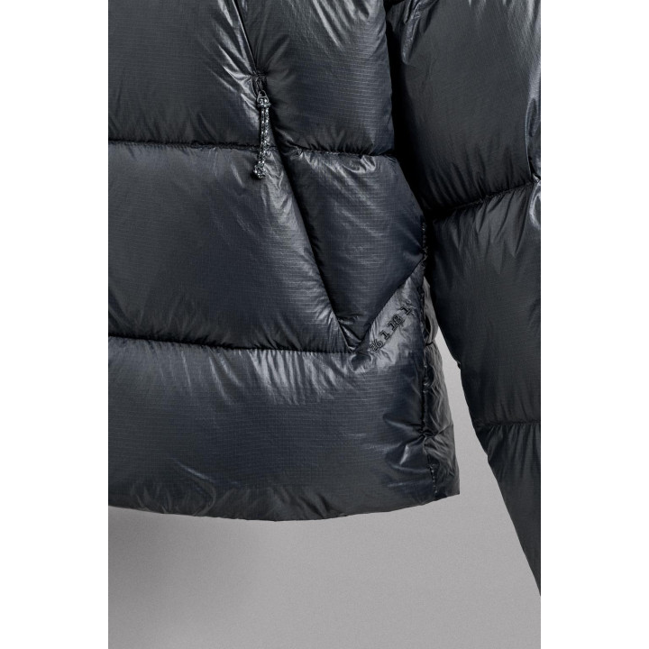 СТЕГАНАЯ КУРТКА С НАПОЛНИТЕЛЕМ ИЗ 100% ПЕРА