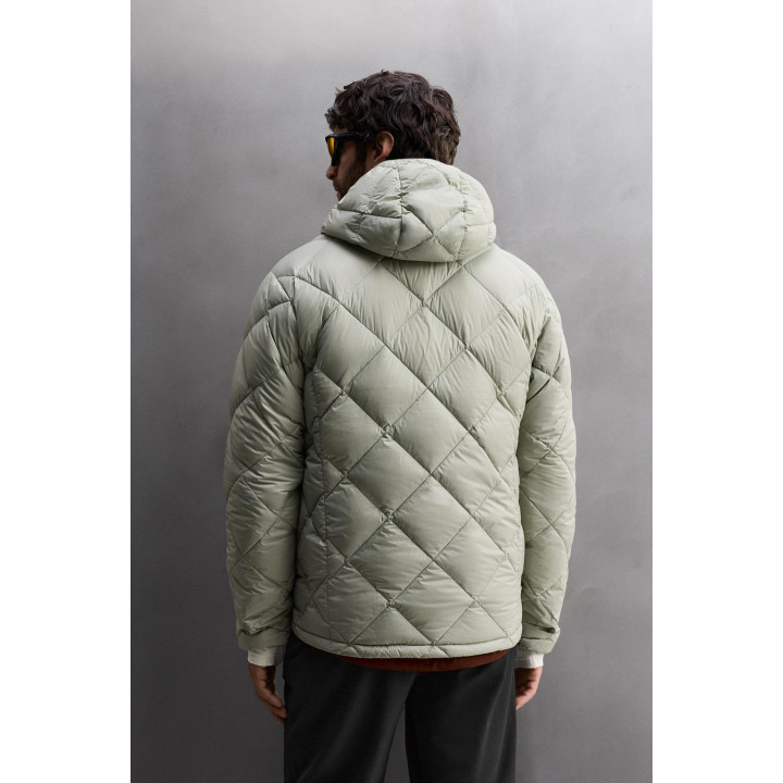 СТЕГАНАЯ КУРТКА ИЗ 100% ПУХА С КАПЮШОНОМ