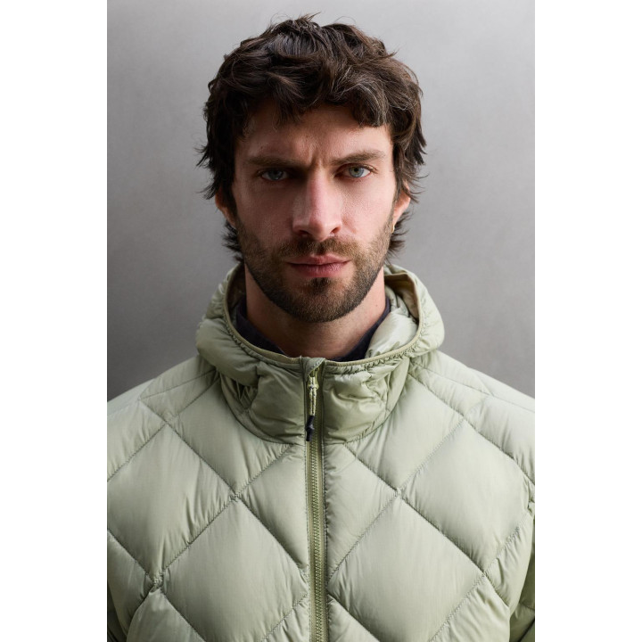 СТЕГАНАЯ КУРТКА ИЗ 100% ПУХА С КАПЮШОНОМ