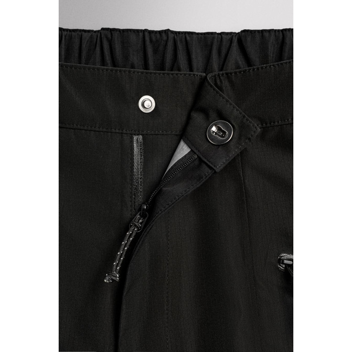 Водонепроницаемые технические штаны из мембранного материала