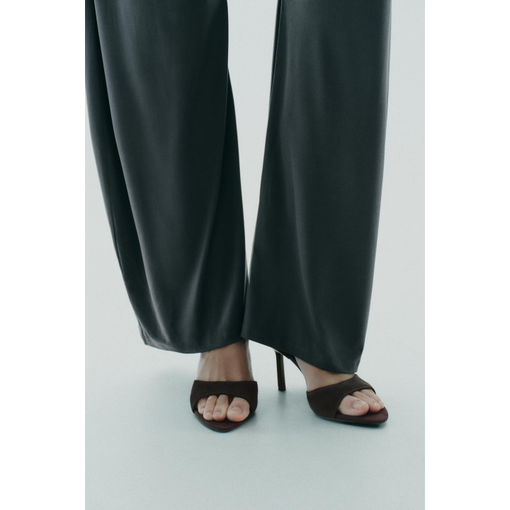 БОСОНОЖКИ НА КАБЛУКЕ ИЗ СПИЛКА