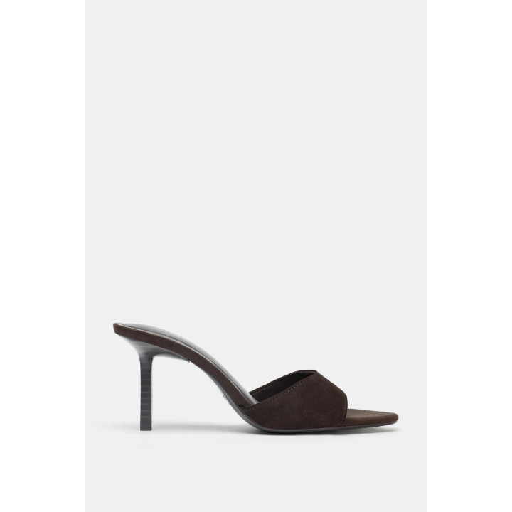 БОСОНОЖКИ НА КАБЛУКЕ ИЗ СПИЛКА