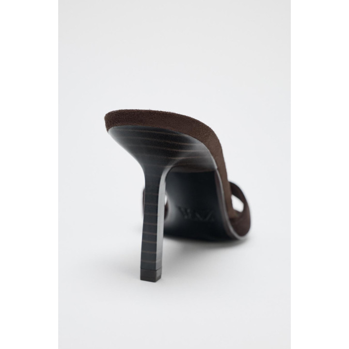 БОСОНОЖКИ НА КАБЛУКЕ ИЗ СПИЛКА