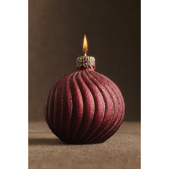 Рождественская свеча-шар для елочного украшения
