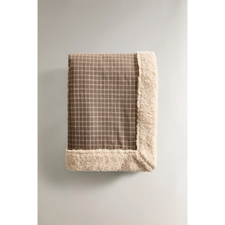 Плед для домашних животных в клетку