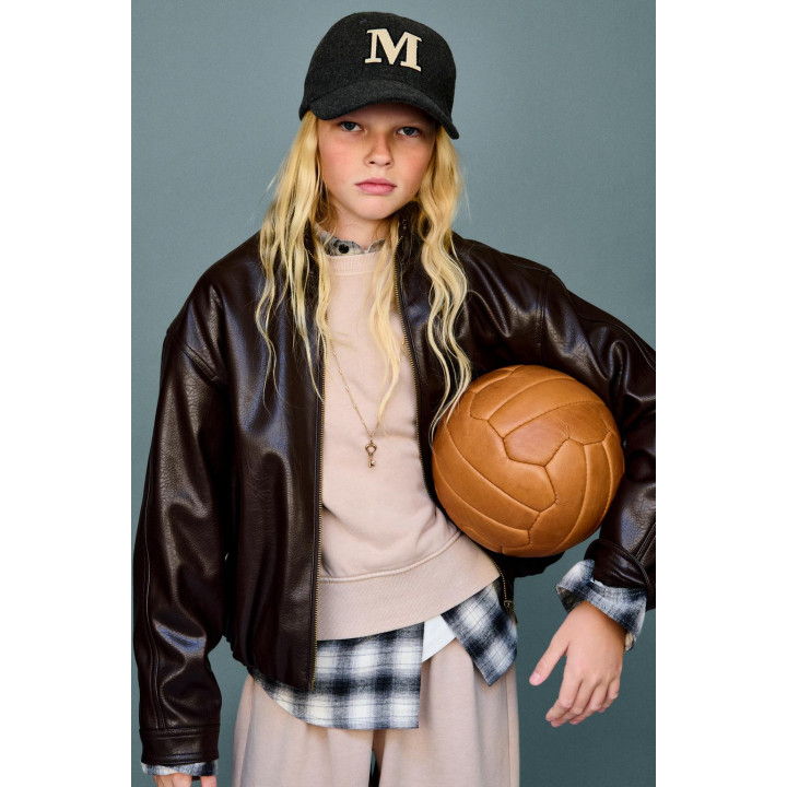 ТОЛСТОВКА С НАДПИСЬЮ И ЭФФЕКТОМ ПОТЕРТОСТИ