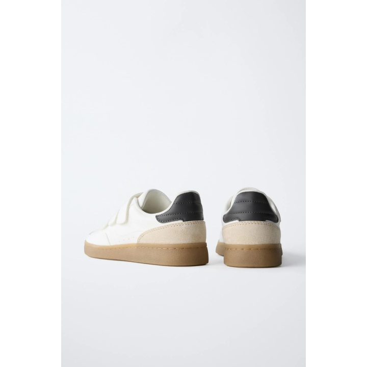 КРОССОВКИ С РЕМЕШКАМИ