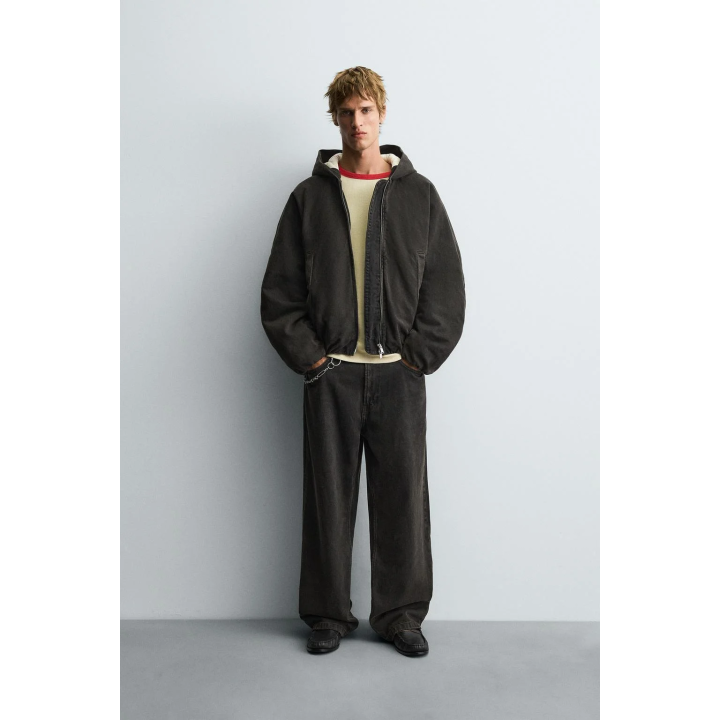 УТЕПЛЕННАЯ ДЖИНСОВАЯ КУРТКА С КАПЮШОНОМ