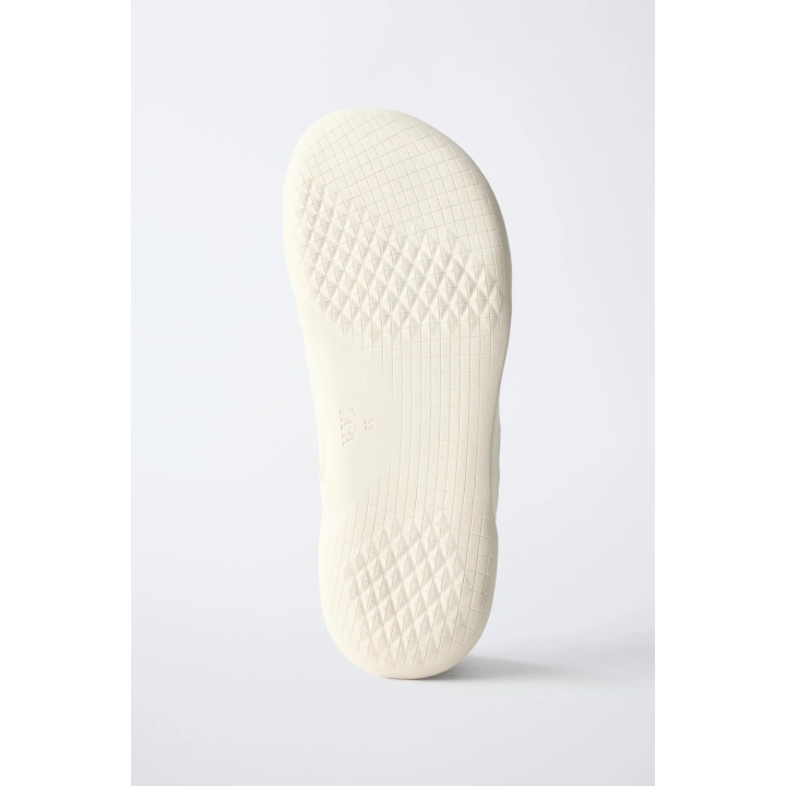 КОЖАНЫЕ КРОССОВКИ BAREFOOT