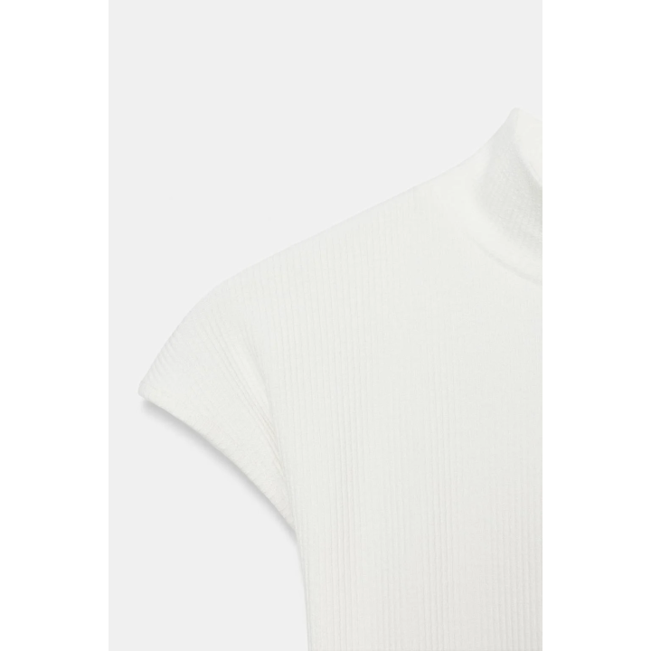 Водолазка из ребристого трикотажа