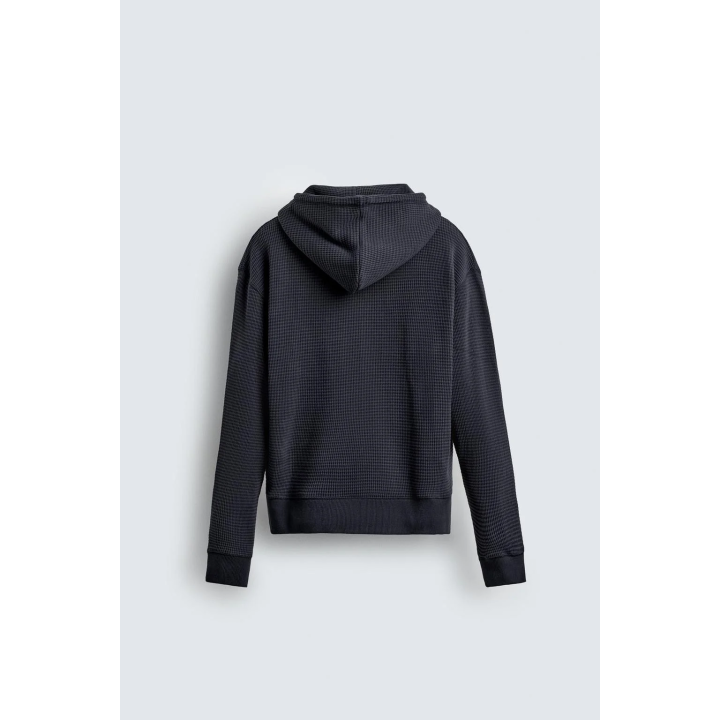 ТОЛСТОВКА НА МОЛНИИ С КВАДРАТНОЙ ТЕКСТУРОЙ