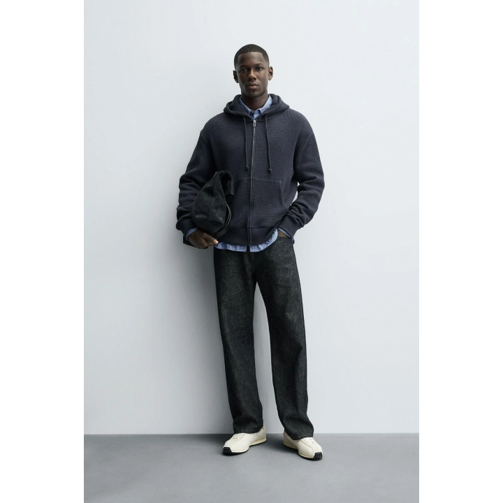 ТОЛСТОВКА НА МОЛНИИ С КВАДРАТНОЙ ТЕКСТУРОЙ