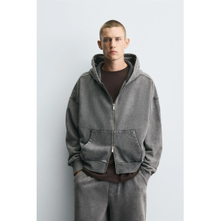 ТОЛСТОВКА С ЭФФЕКТОМ ПОТЕРТОСТИ С МОЛНИЕЙ